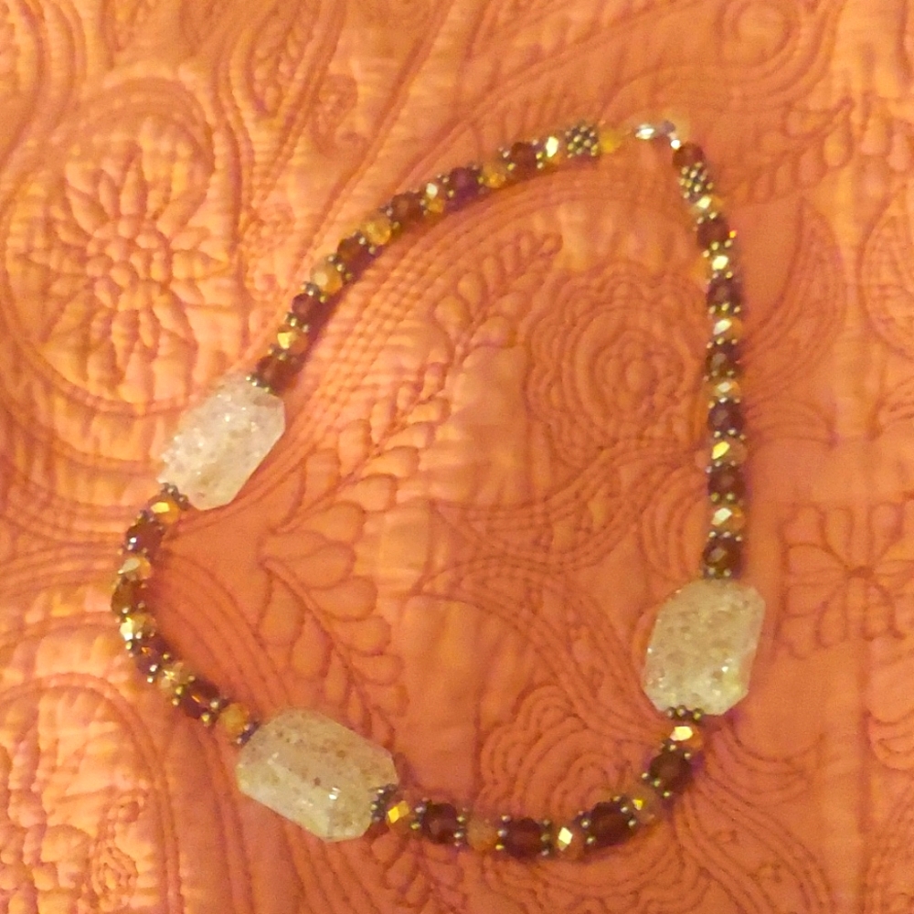 Elegant Beaded Necklace